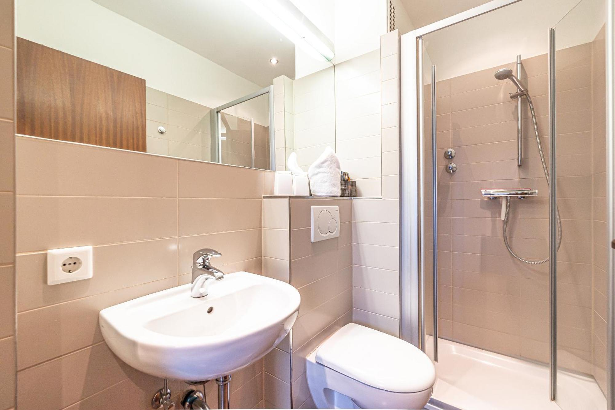 Fewo1846 Strandresidenz Wassersleben - Strandkoje - Komfortables Studioapartment Mit Meerblick Am Strand هاريسلي المظهر الخارجي الصورة